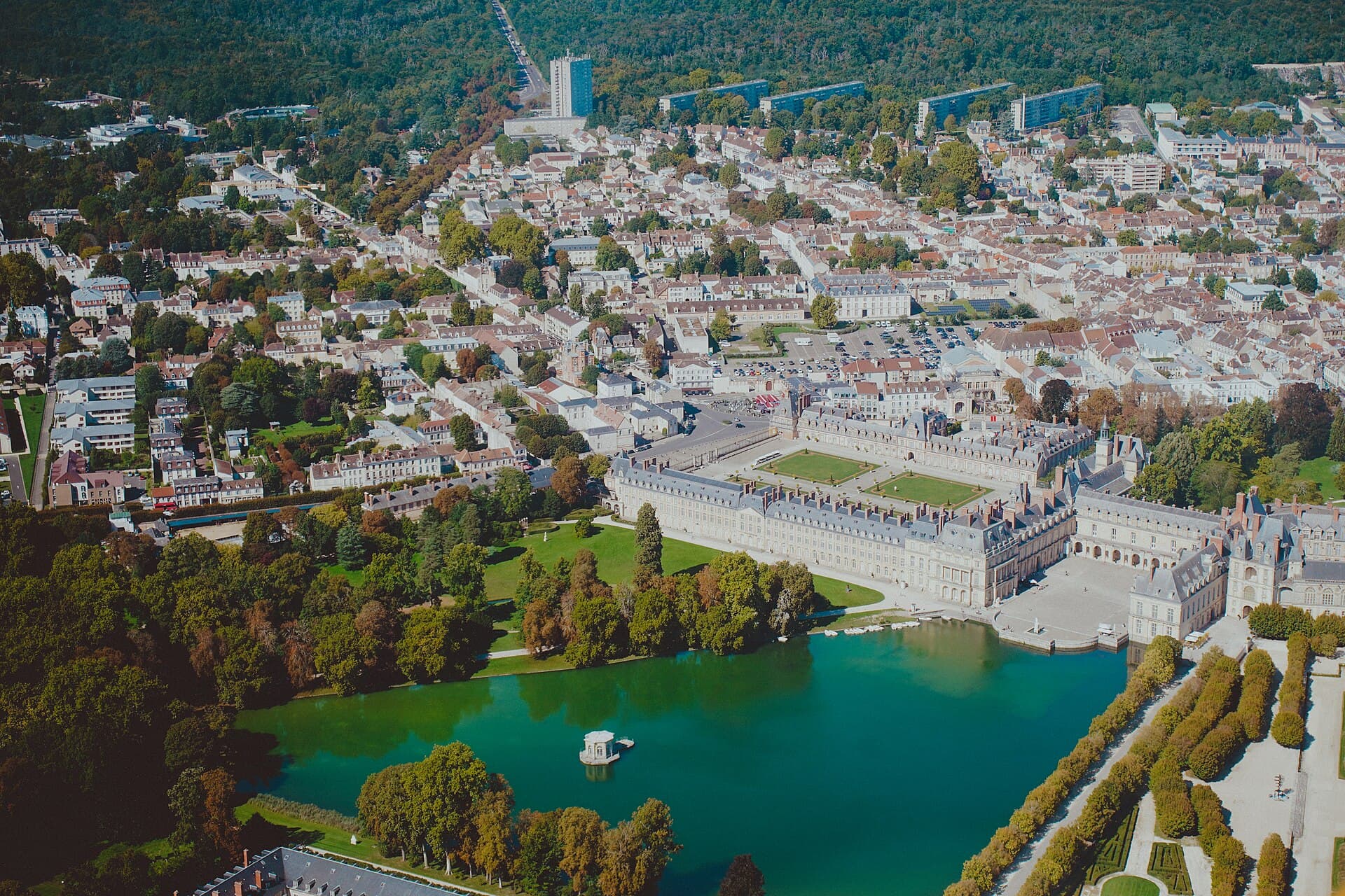 Fontainebleau, Seine-et-Marne — area served by HMD Transport